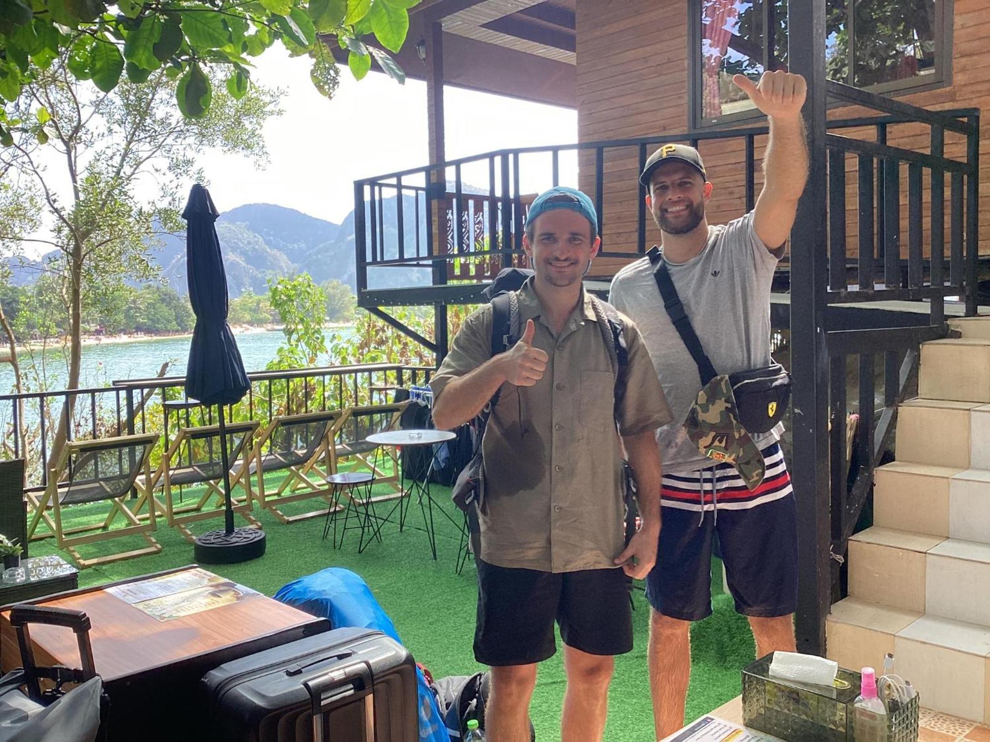 Sweed Dee Seaview Hostel Phi Phi Don Exterior foto