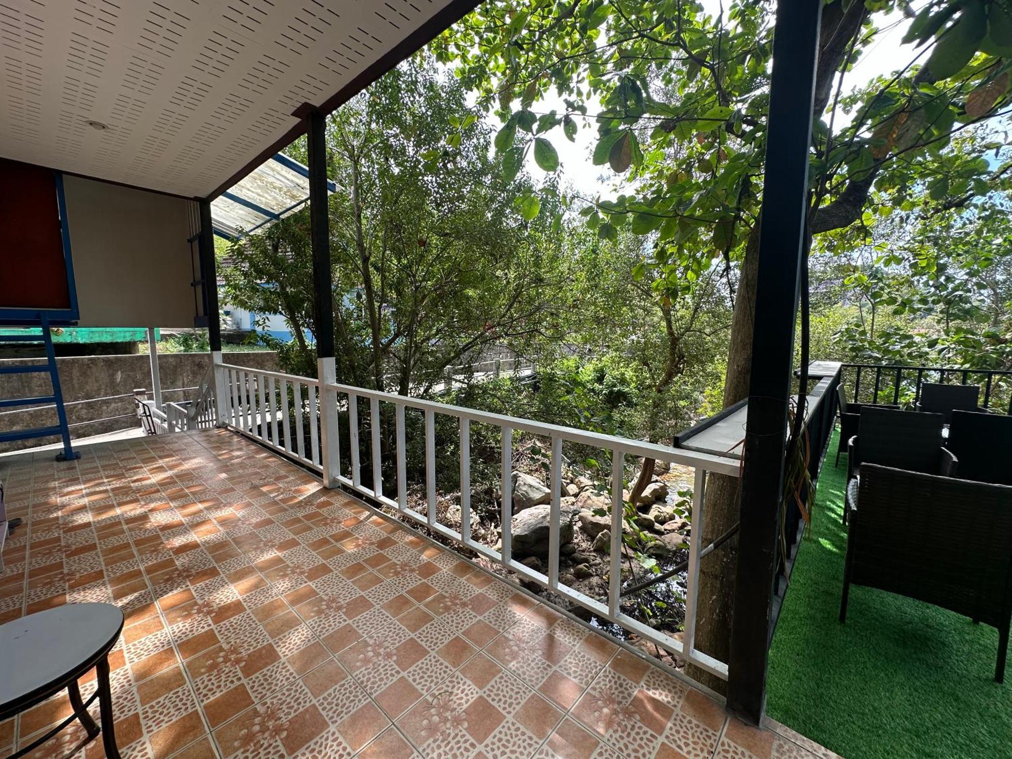 Sweed Dee Seaview Hostel Phi Phi Don Exterior foto