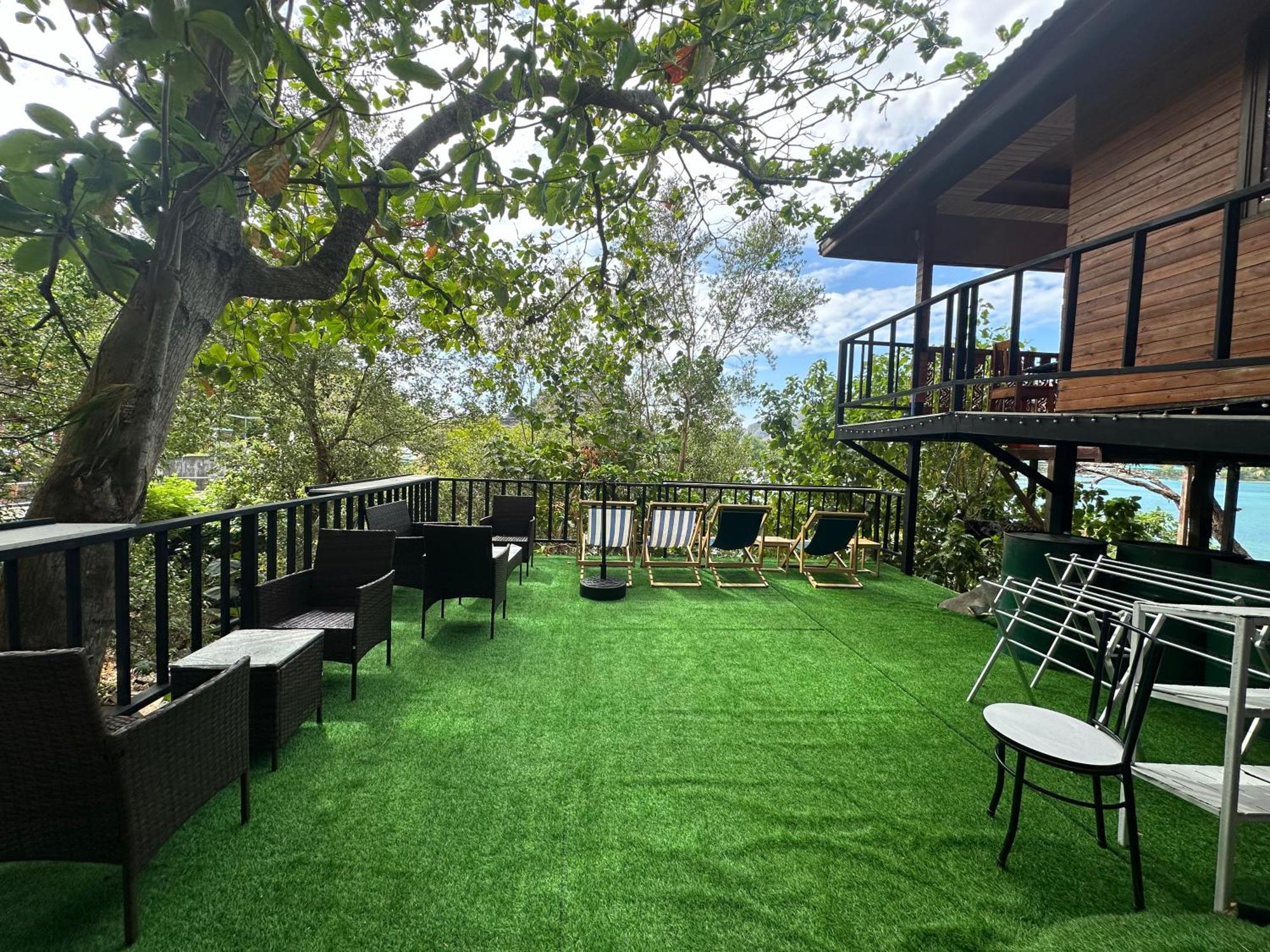 Sweed Dee Seaview Hostel Phi Phi Don Exterior foto