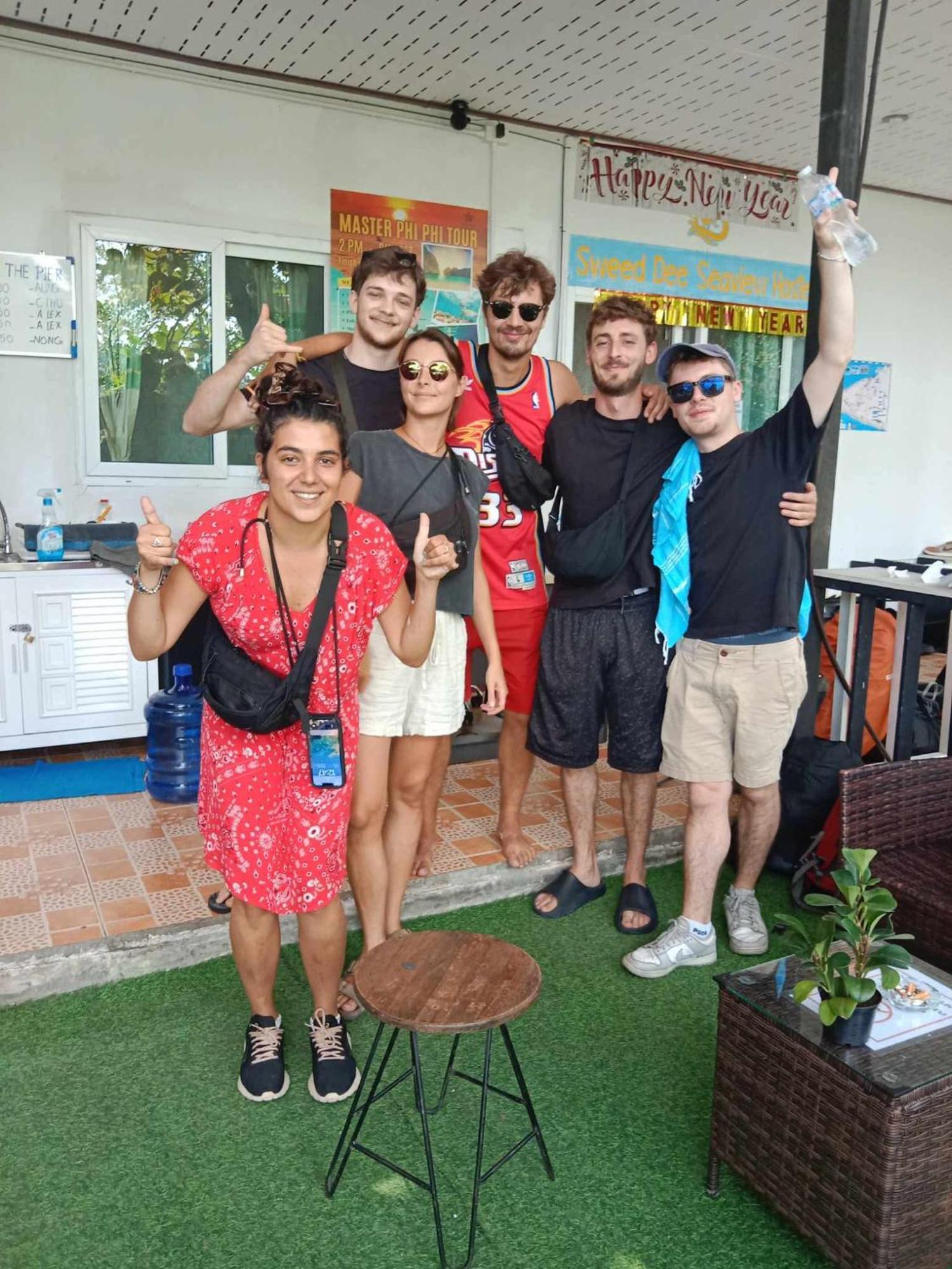 Sweed Dee Seaview Hostel Phi Phi Don Exterior foto